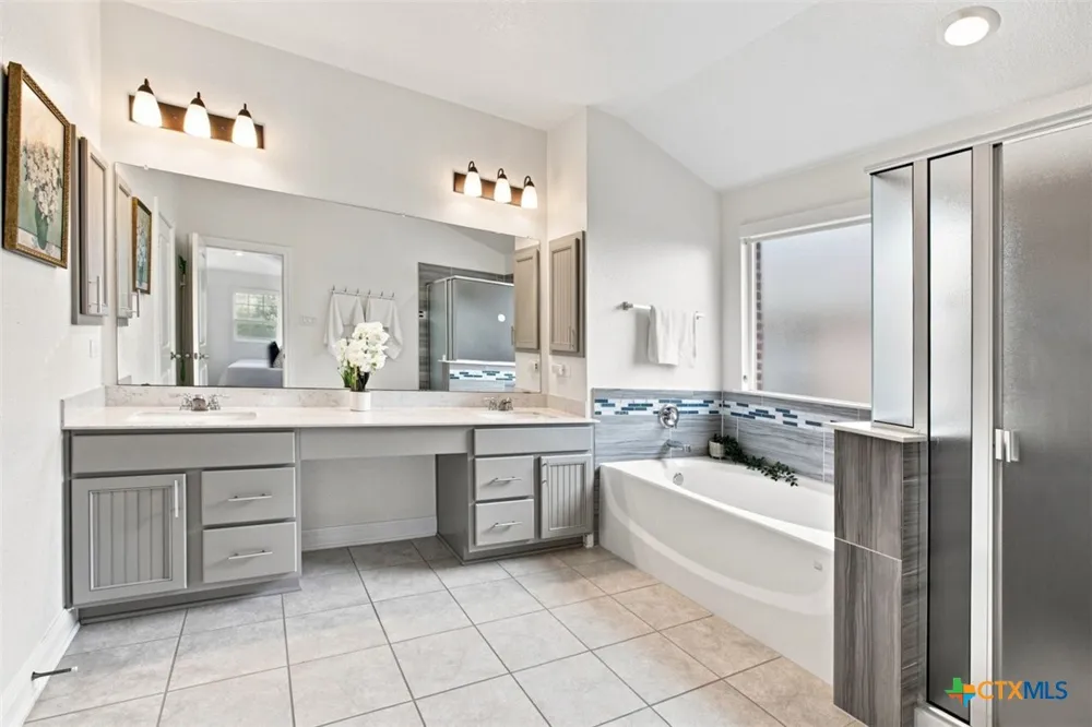 1117 Arbor Acres Loop Leander, TX 78641