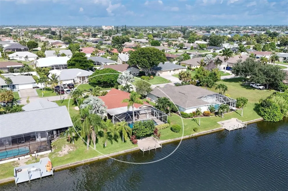 519 SE 20TH COURT Cape Coral, FL 33990