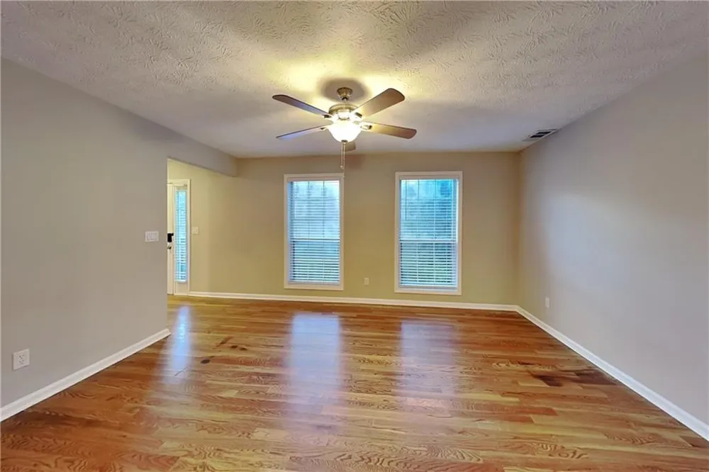 5027 Wesleyan Drive Woodstock, GA 30189