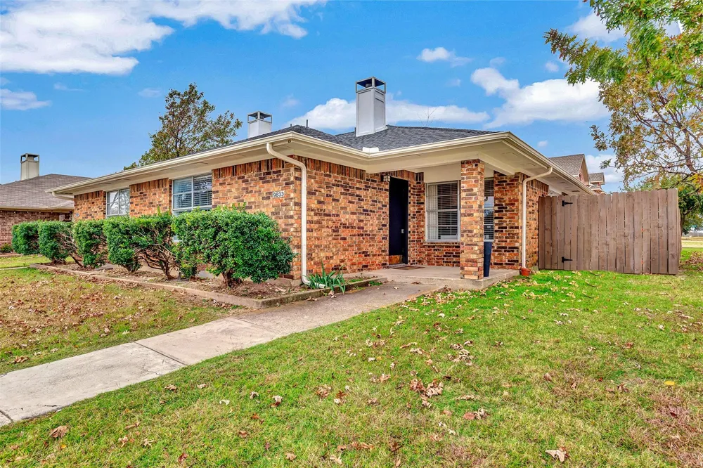 9831 windy ridge Road Frisco, TX 75033