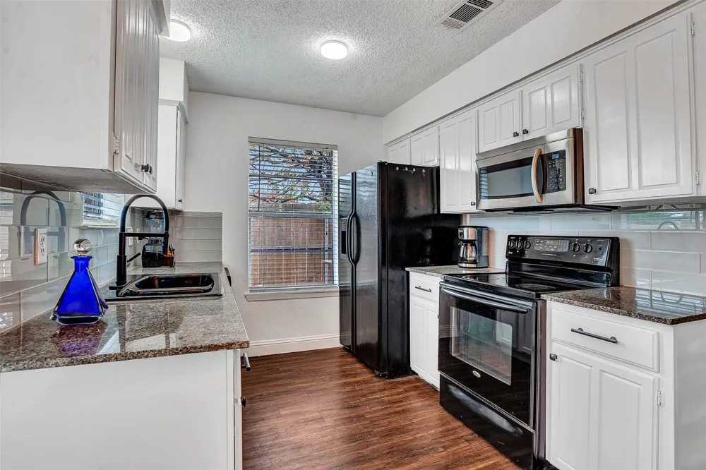 9831 windy ridge Road Frisco, TX 75033