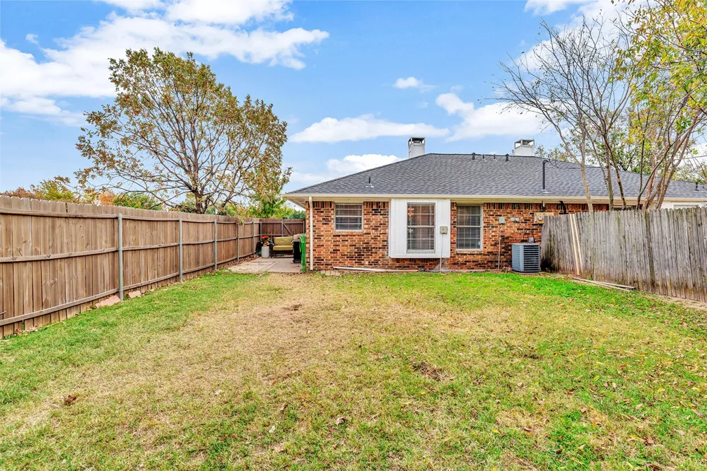 9831 windy ridge Road Frisco, TX 75033