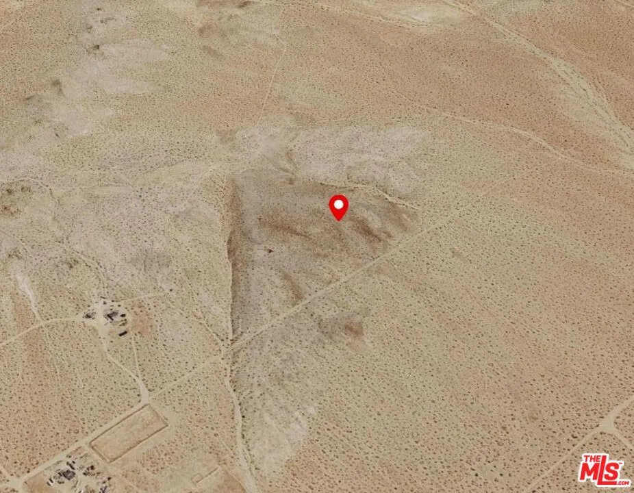 9 Rose Lane Lucerne Valley, CA 92356