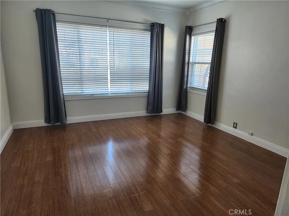 840 S Dunsmuir Los Angeles, CA 90036