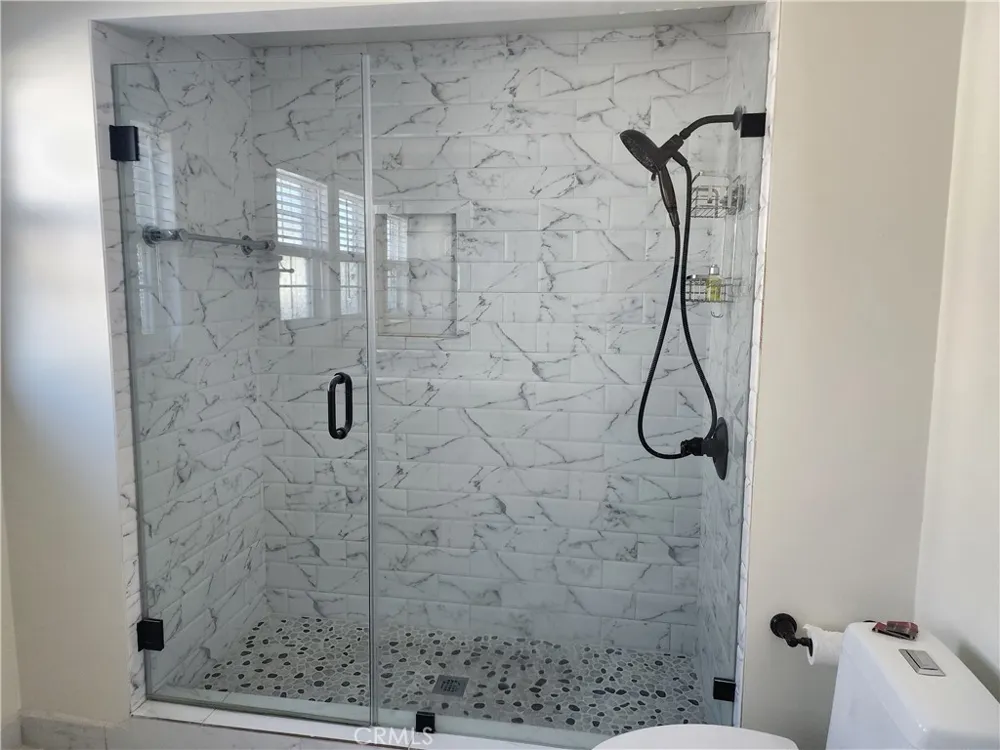 840 S Dunsmuir Los Angeles, CA 90036