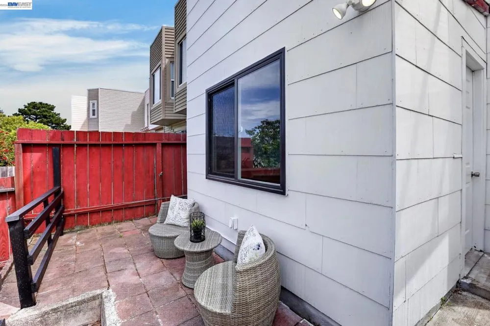 2283 30th Avenue San Francisco, CA 94116