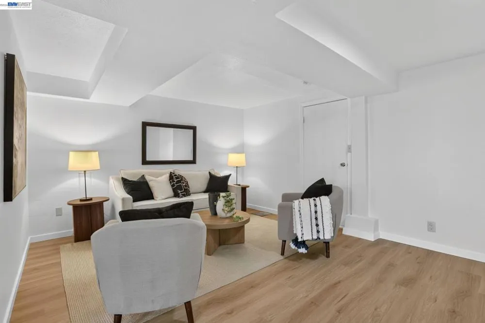 2283 30th Avenue San Francisco, CA 94116