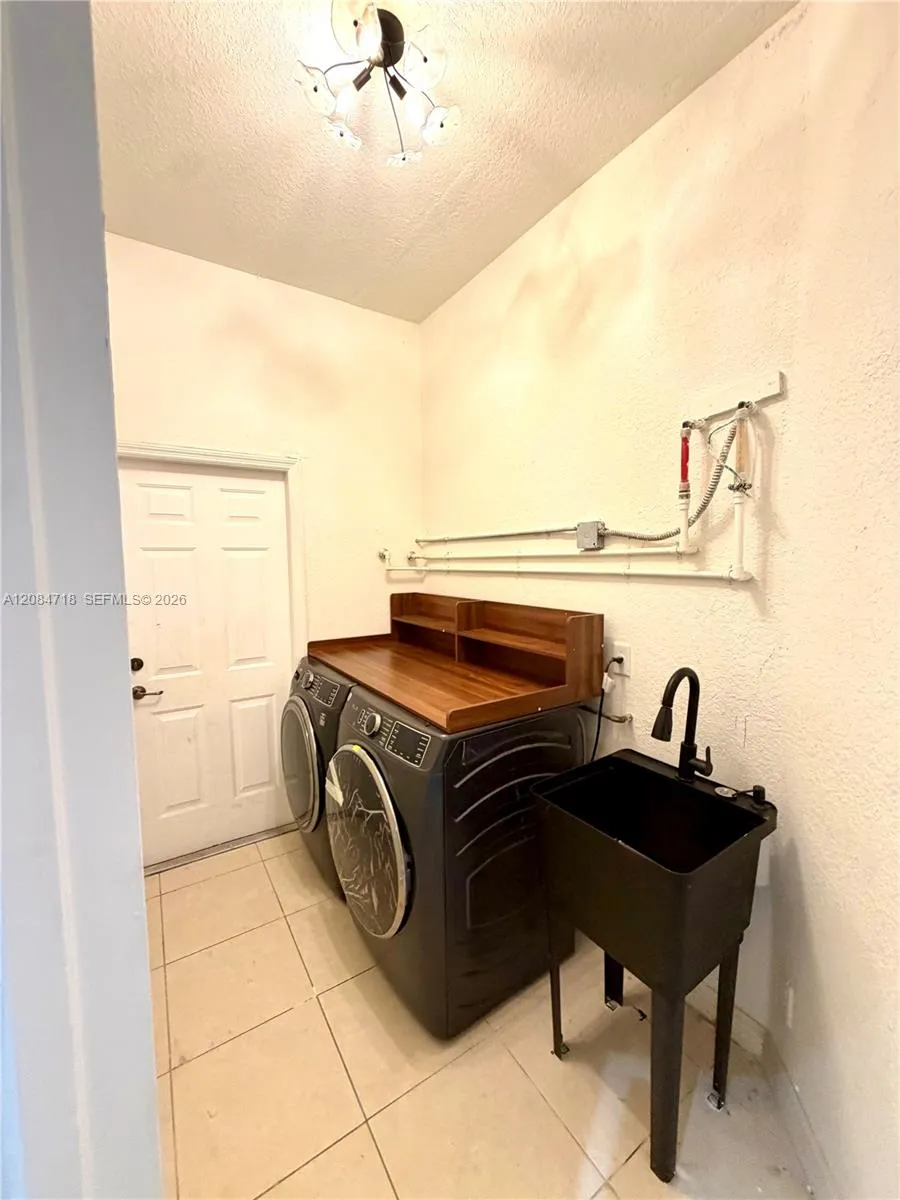 14044 SW 54th St Miramar, FL 33027
