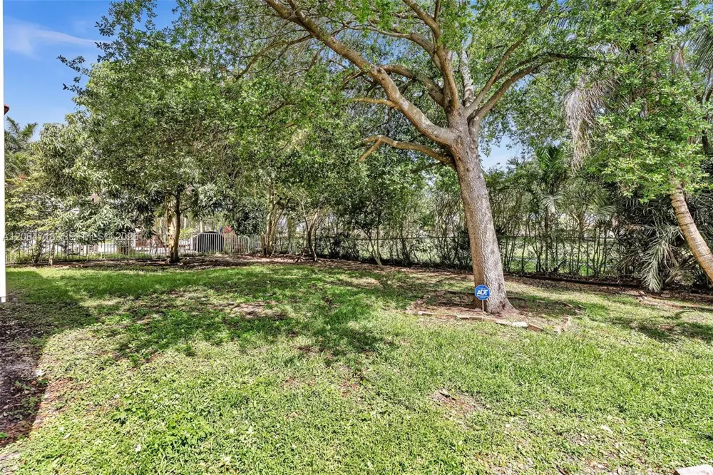 14044 SW 54th St Miramar, FL 33027