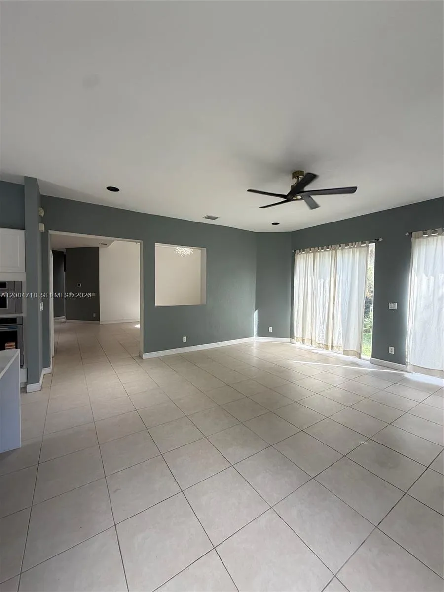 14044 SW 54th St Miramar, FL 33027