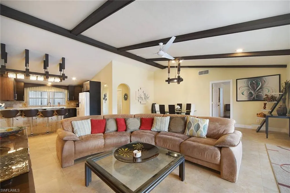 519 SE 20th Court Cape Coral, FL 33990