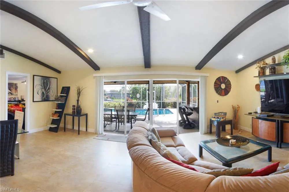 519 SE 20th Court Cape Coral, FL 33990