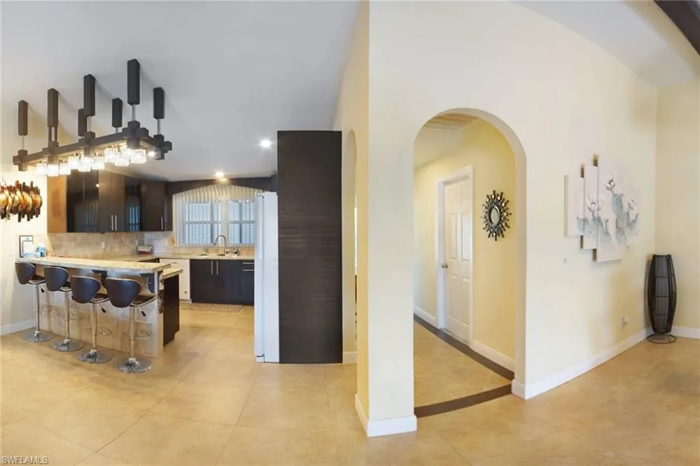 519 SE 20th Court Cape Coral, FL 33990