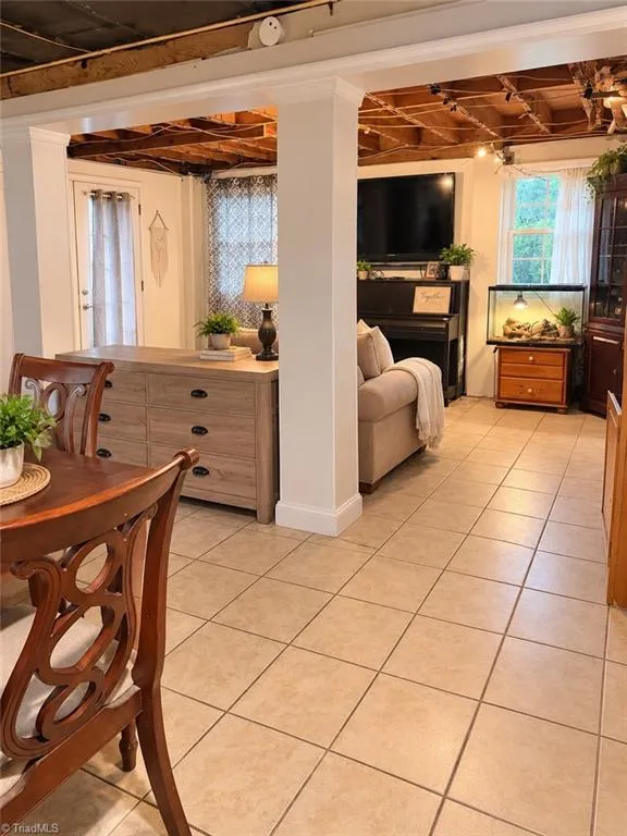 6468 Hampton Road Clemmons, NC 27012