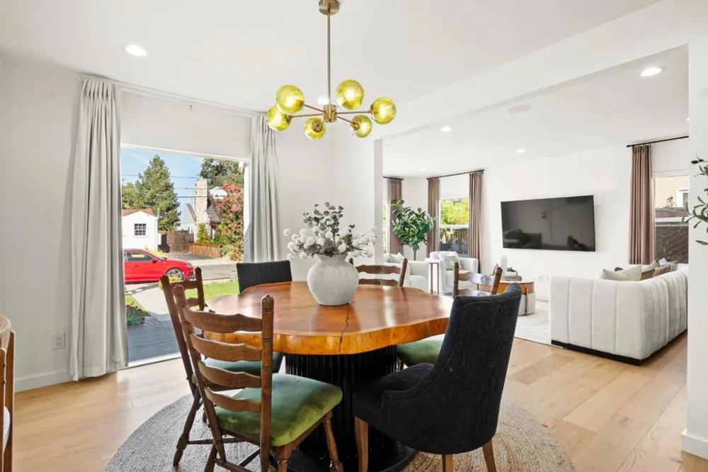 1124 Fay Street Redwood City, CA 94061
