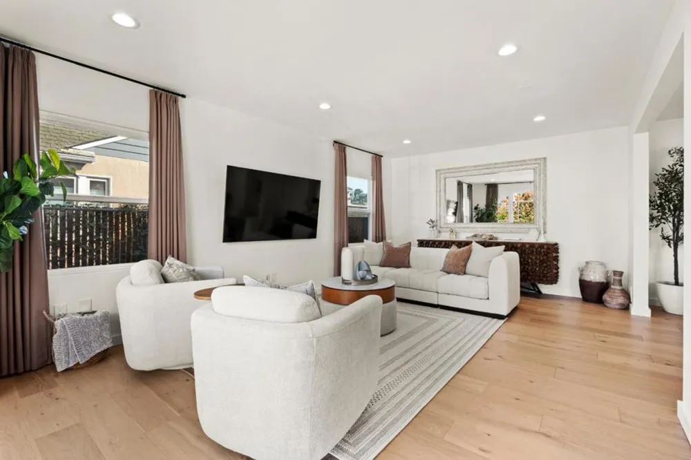 1124 Fay Street Redwood City, CA 94061