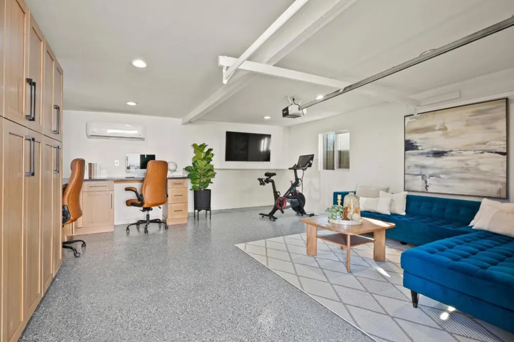 1124 Fay Street Redwood City, CA 94061
