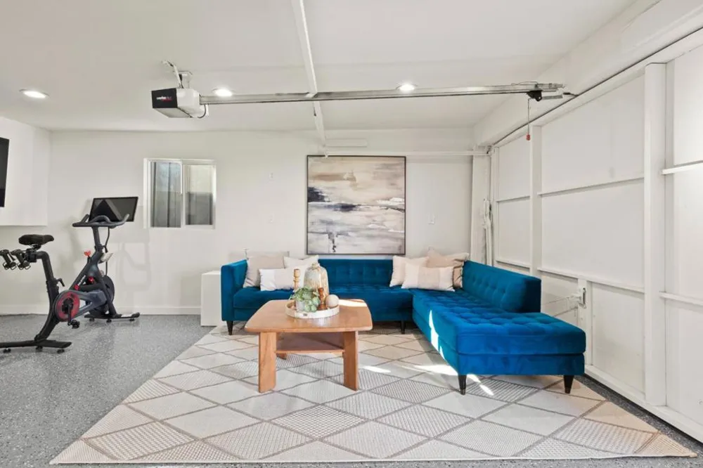 1124 Fay Street Redwood City, CA 94061