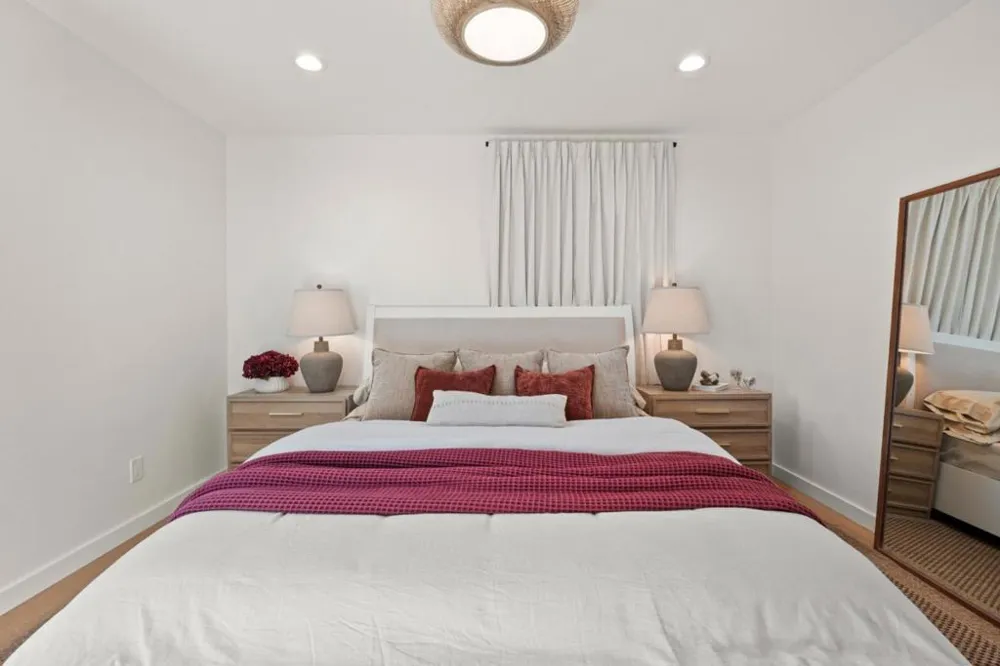 1124 Fay Street Redwood City, CA 94061