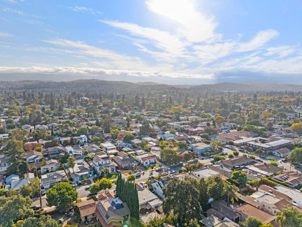 1124 Fay Street Redwood City, CA 94061