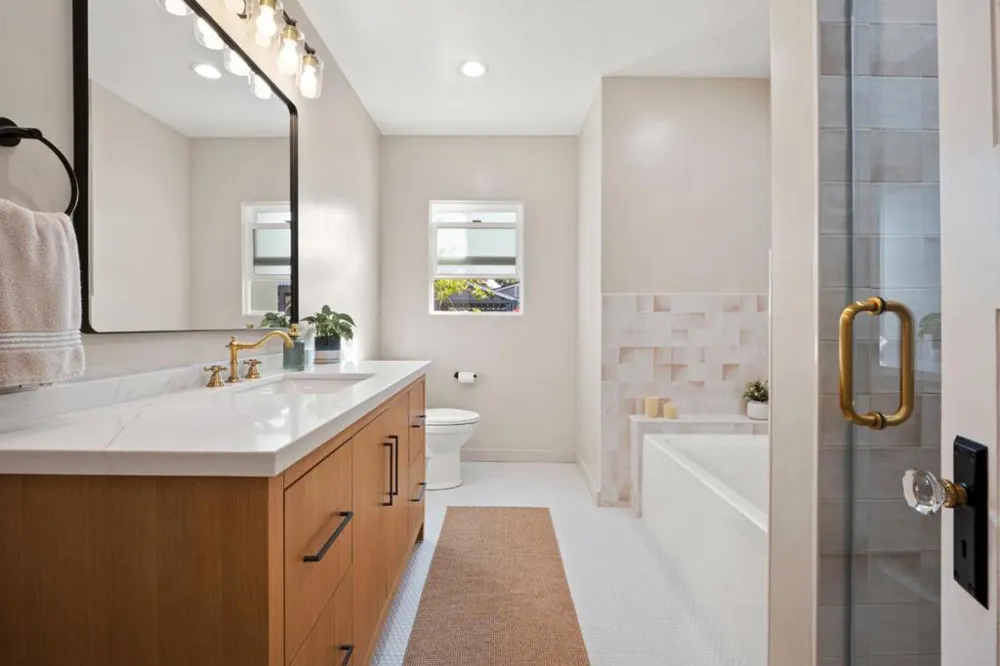1124 Fay Street Redwood City, CA 94061