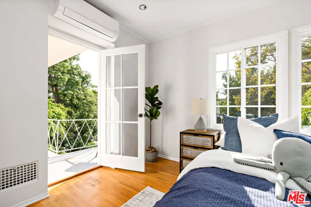 620 Cherokee Avenue Los Angeles, CA 90004
