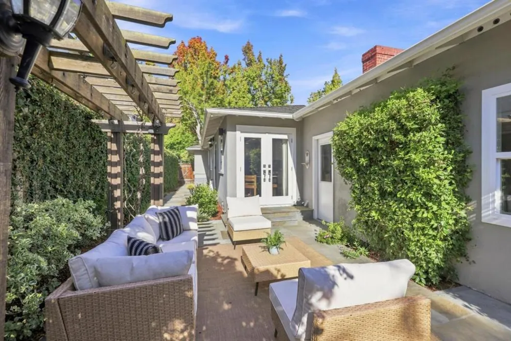 115 Walnut Street Menlo Park, CA 94025