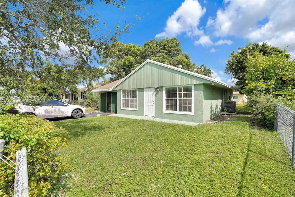 3541 NW 7th Pl #3541 Lauderhill, FL 33311