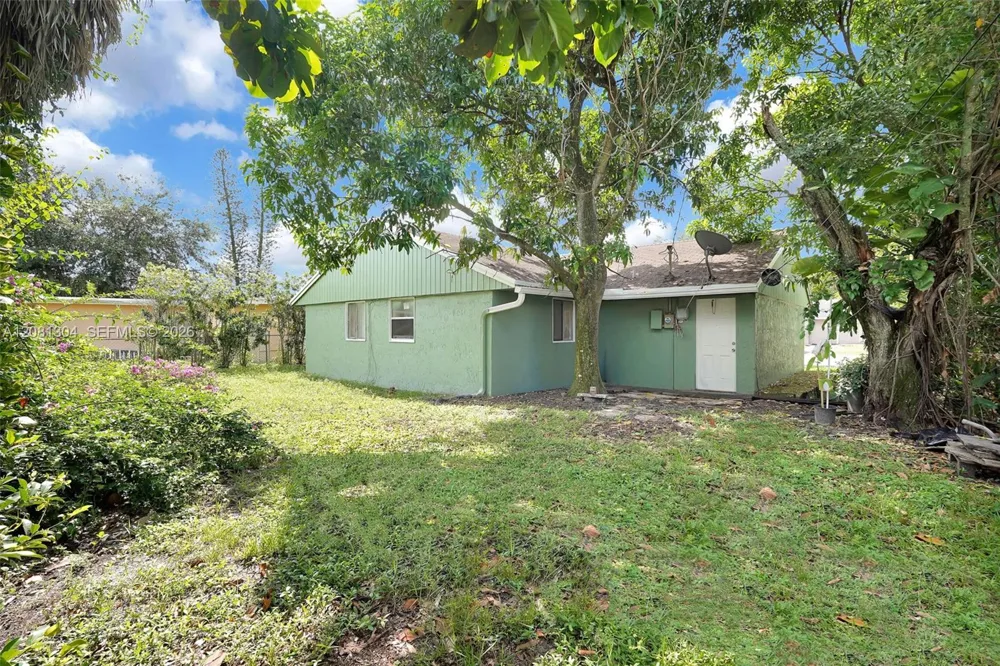 3541 NW 7th Pl #3541 Lauderhill, FL 33311