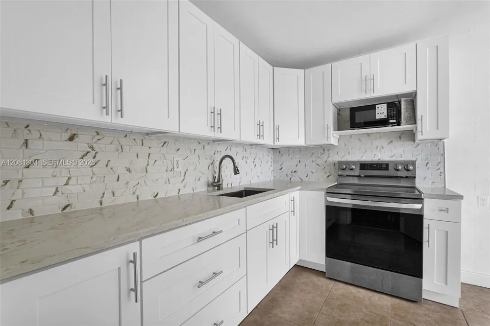 3541 NW 7th Pl #3541 Lauderhill, FL 33311
