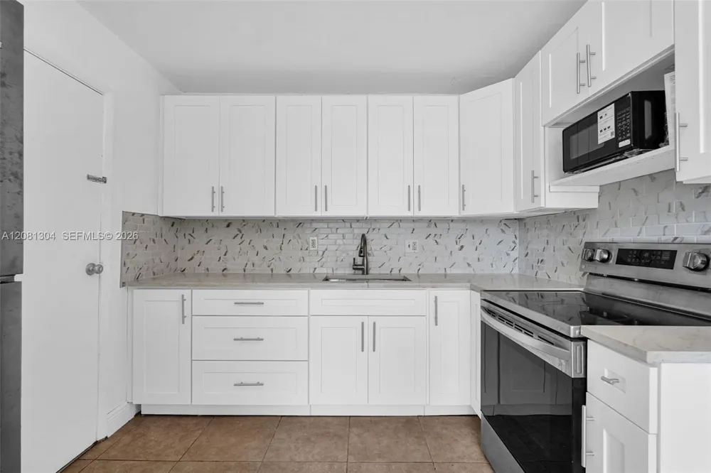 3541 NW 7th Pl #3541 Lauderhill, FL 33311