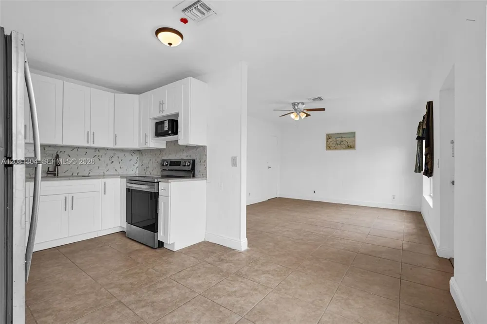 3541 NW 7th Pl #3541 Lauderhill, FL 33311