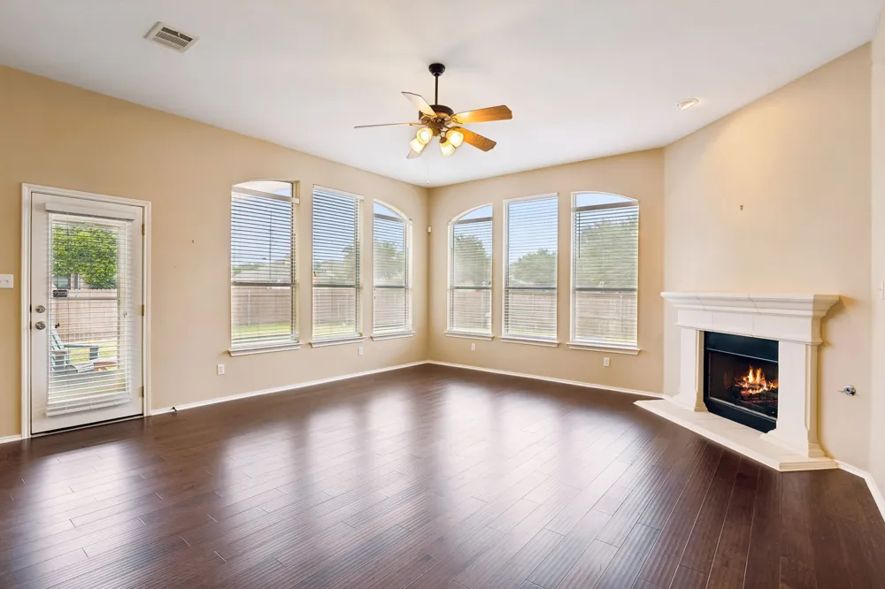 3400 Trickling Springs Way Pflugerville, TX 78660