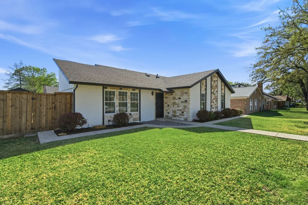 746 Red Wing Drive Lewisville, TX 75067