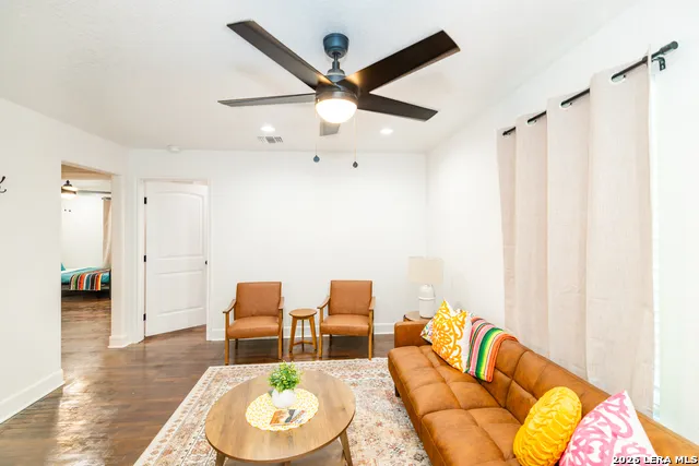 321 Andrews San Antonio, TX 78209