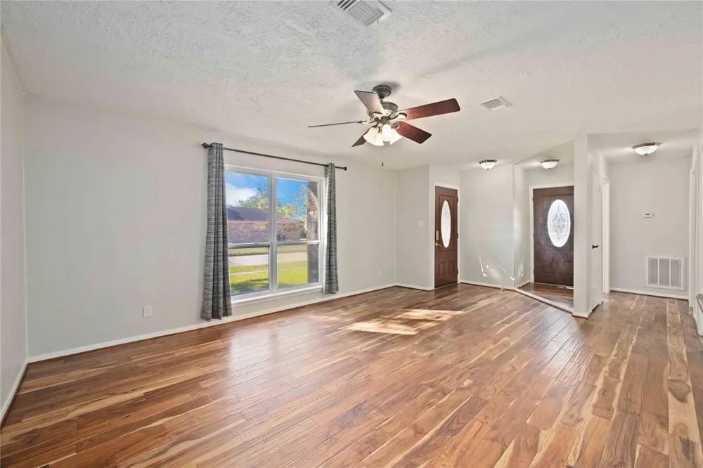 9809 Condor Drive Conroe, TX 77385