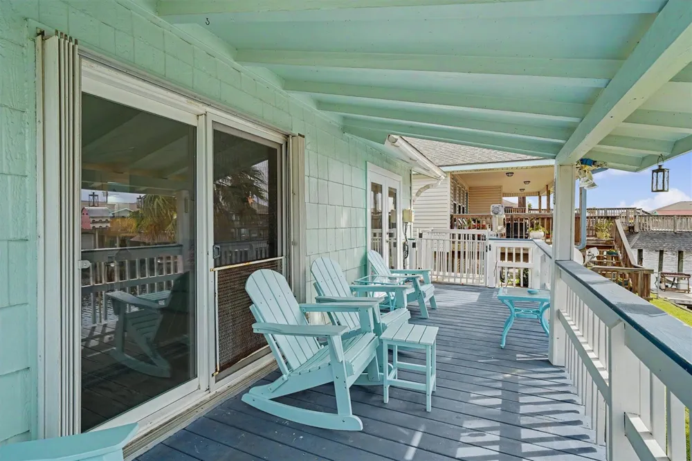 531 Pompano Street Bayou Vista, TX 77563