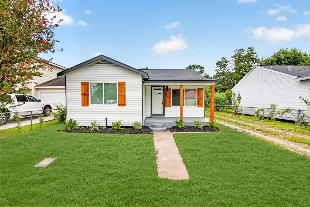 6909 Anderson Street Texas City, TX 77591