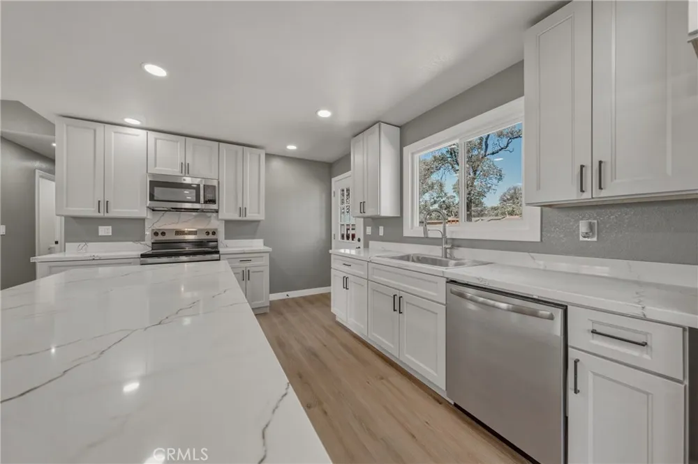 15980 32nd Clearlake, CA 95422
