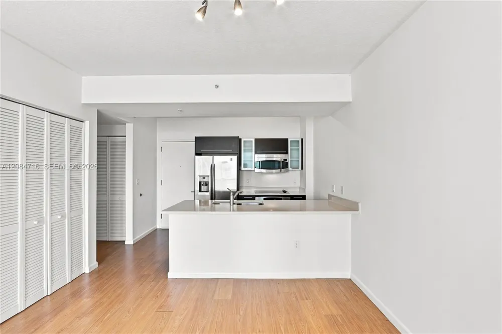 333 NE 24th St #807 Miami, FL 33137