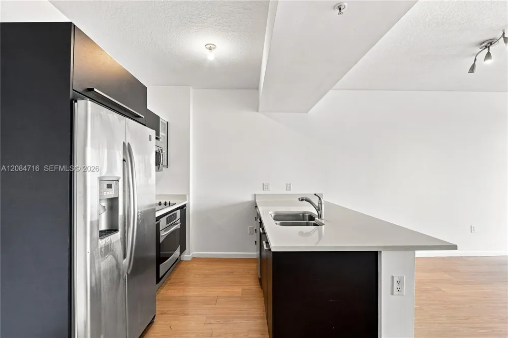 333 NE 24th St #807 Miami, FL 33137