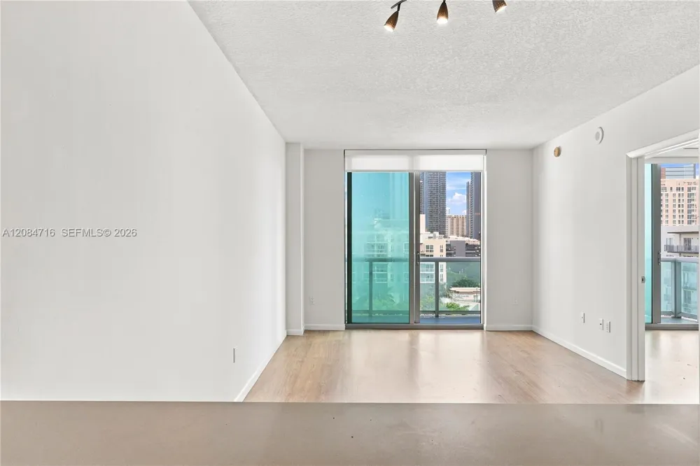333 NE 24th St #807 Miami, FL 33137