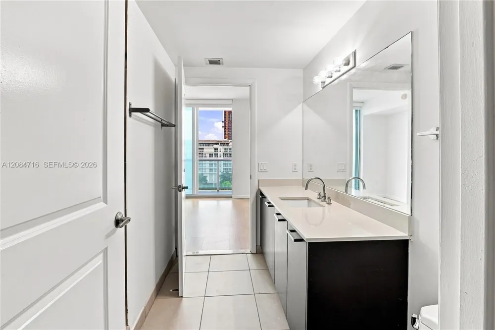 333 NE 24th St #807 Miami, FL 33137