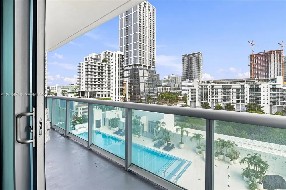 333 NE 24th St #807 Miami, FL 33137