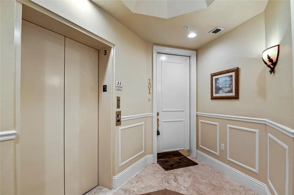 660 OSCEOLA AVENUE #101 Winter Park, FL 32789