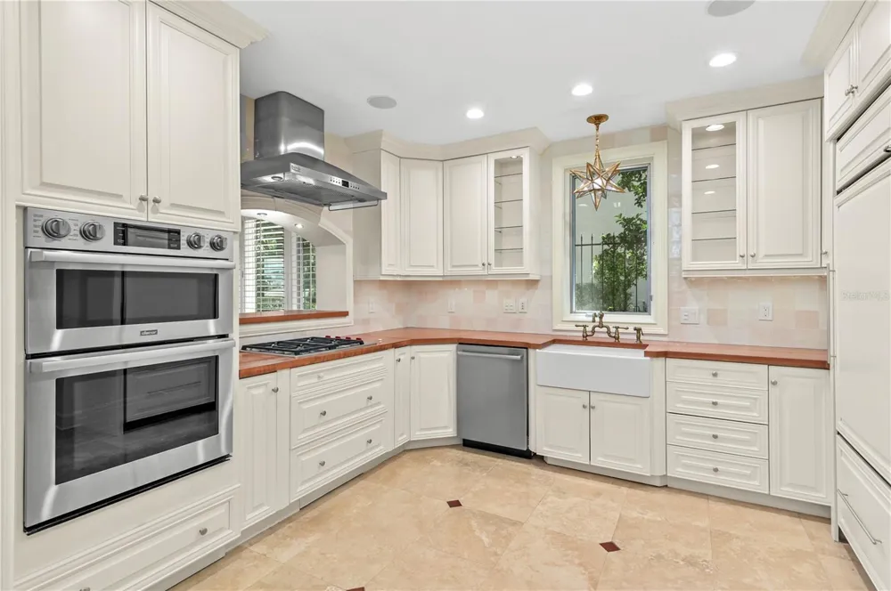 660 OSCEOLA AVENUE #101 Winter Park, FL 32789