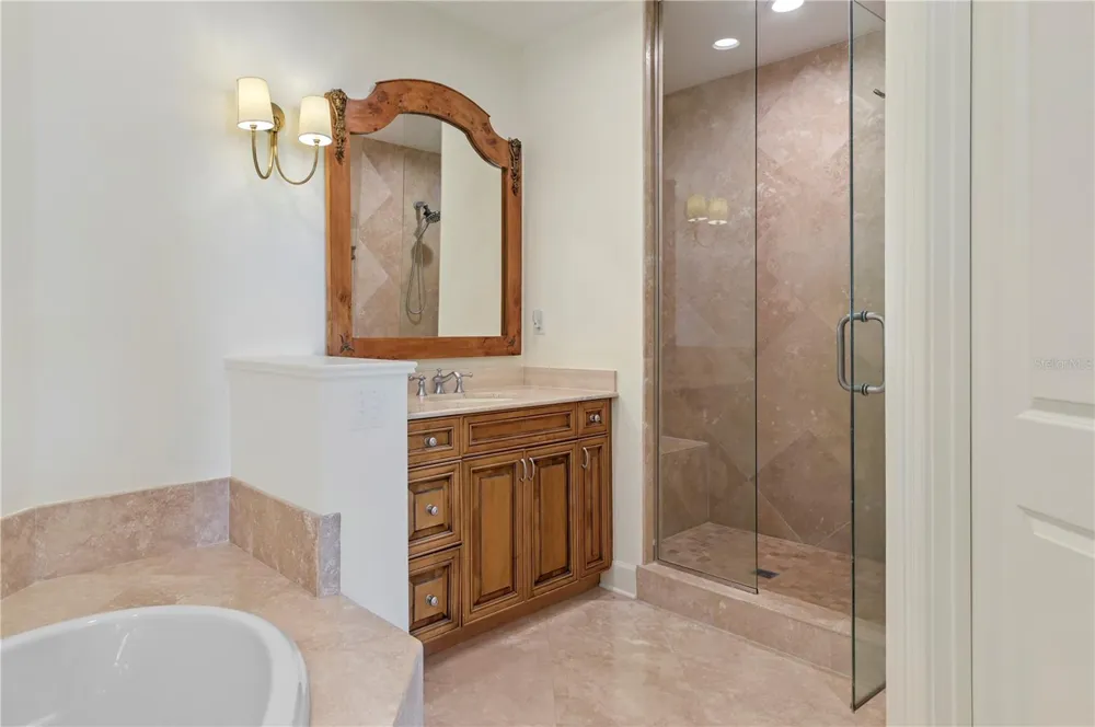 660 OSCEOLA AVENUE #101 Winter Park, FL 32789