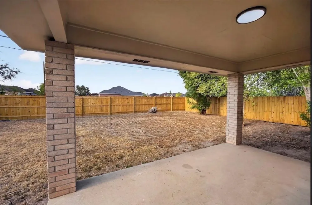 1213 11th Street Mercedes, TX 78570