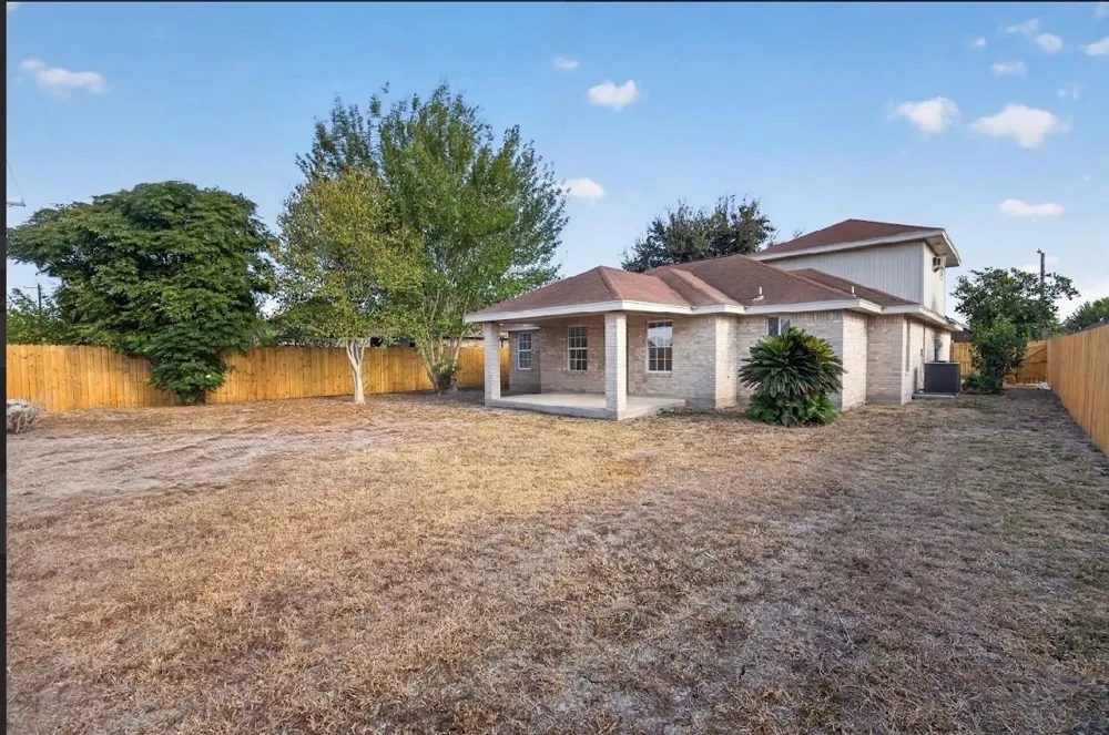 1213 11th Street Mercedes, TX 78570