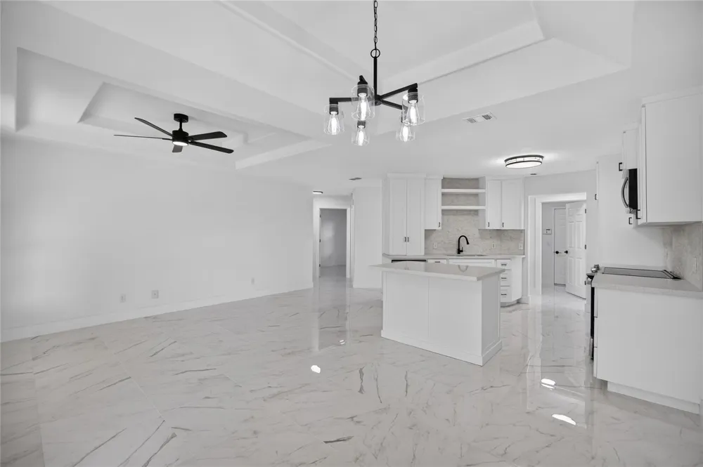 1213 11th Street Mercedes, TX 78570